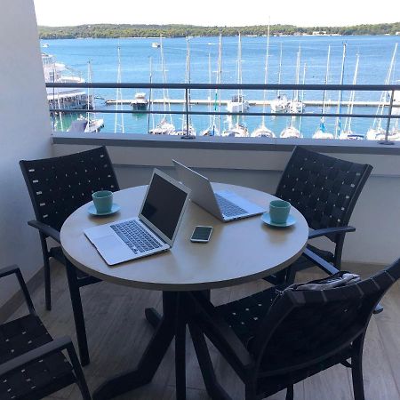 Pula Center Seaview Apartment Buitenkant foto